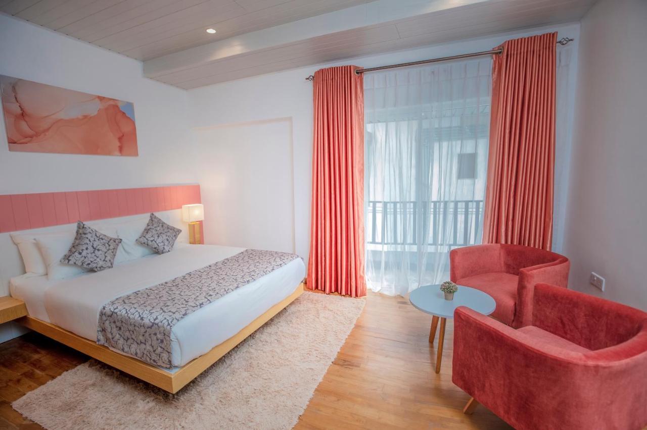The Breeze Luxury Apartment ヌワラ・エリヤ エクステリア 写真